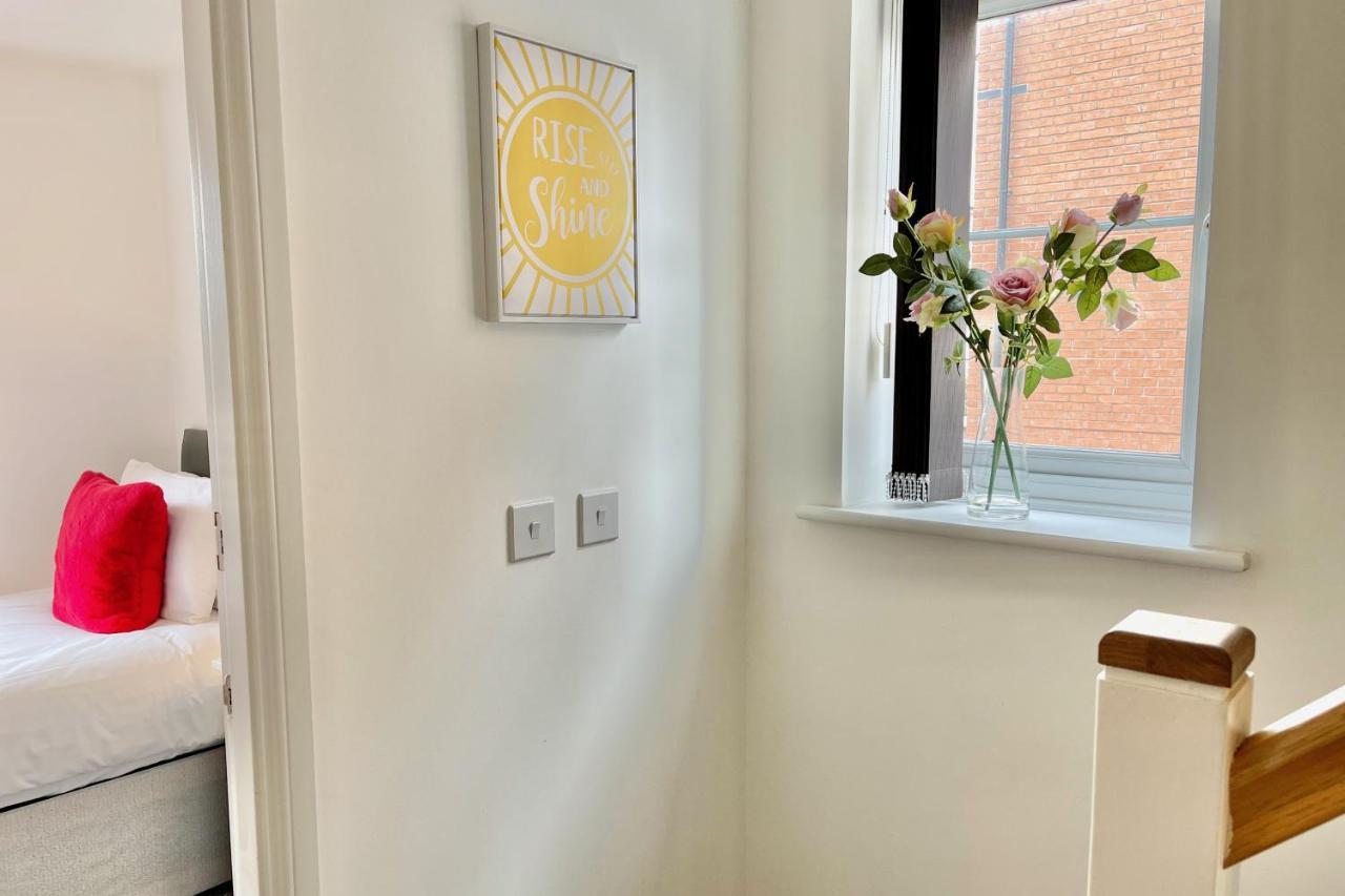 Canalview House - Fully Furnished Coventry City Centre Home Экстерьер фото
